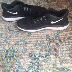 Black Nike Flex 2017
